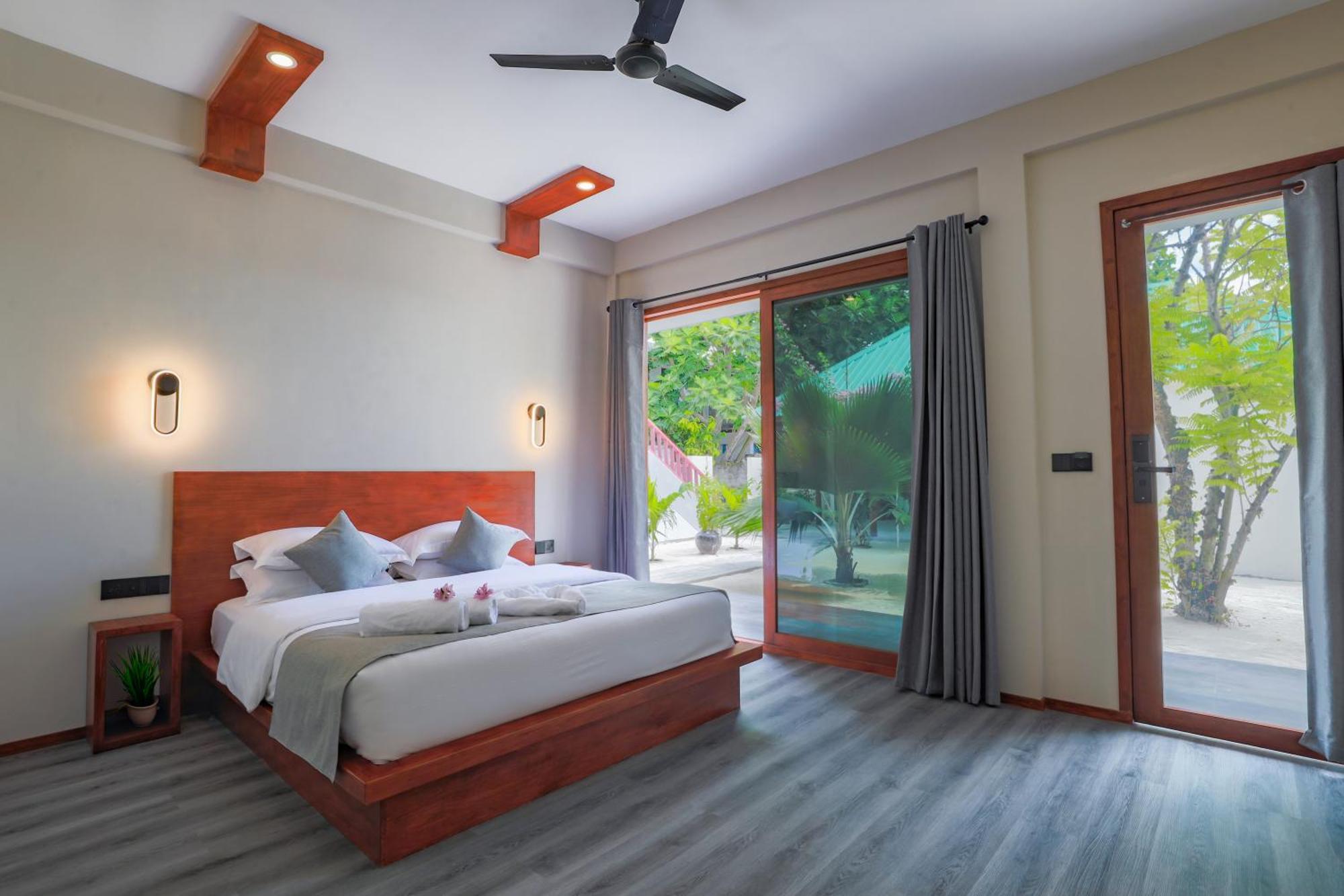 Hotel Sunny Breeze View Hangnaameedhoo Exterior foto