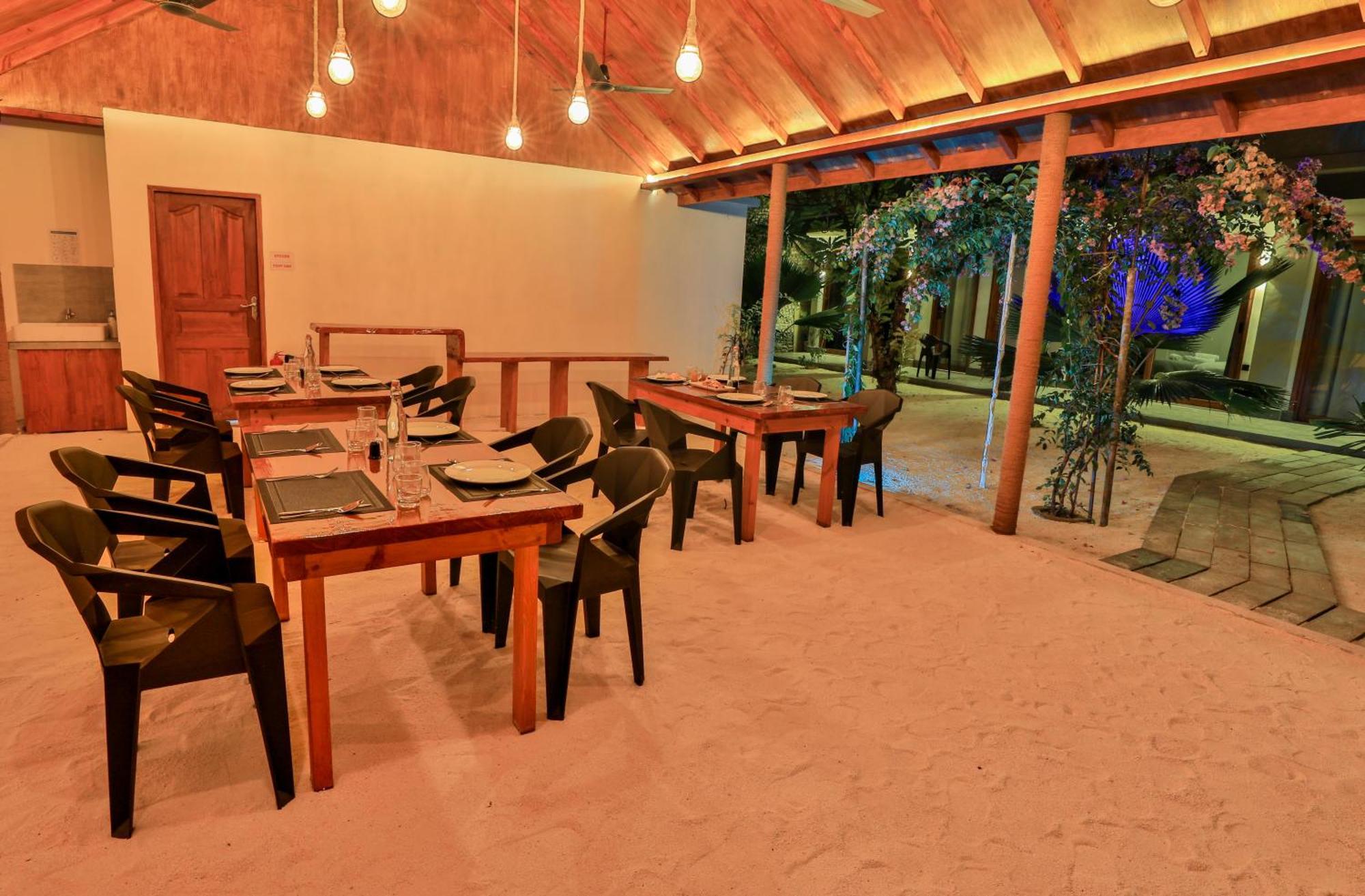 Hotel Sunny Breeze View Hangnaameedhoo Exterior foto